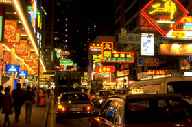 写真：中国の夜の街並み